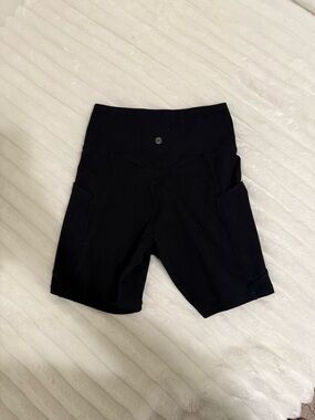 High-Rise Black Women's Active Shorts with Side Pockets